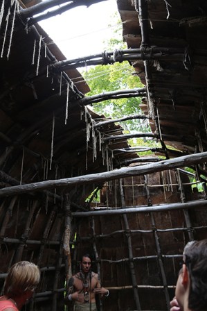 Dung - 9W8A3569-dado-900