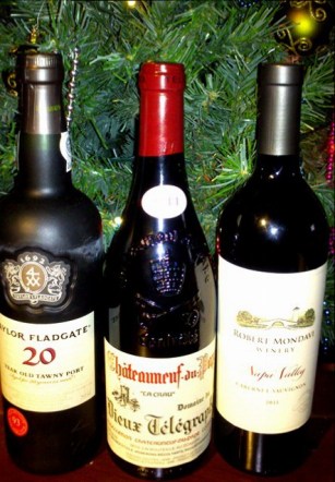 Một thiếu úy, một thượng sĩ và một hạ sĩ