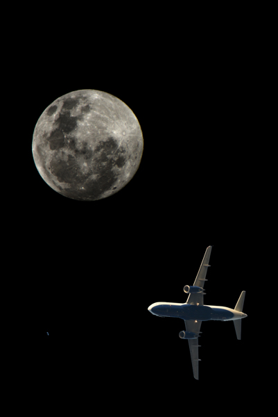 plane&amp;moon_5_r